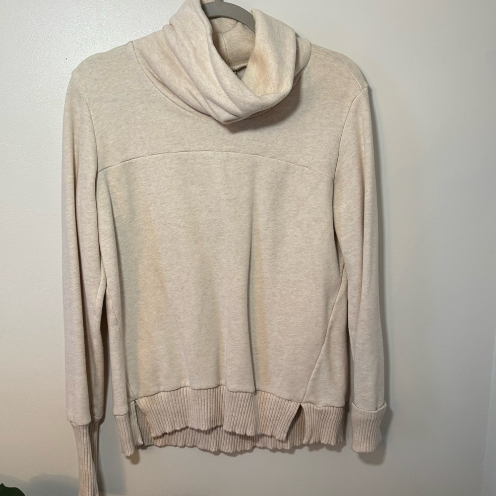 Alo Yoga Haze Funnel Neck Sweatshirt - Picture 2 of 4